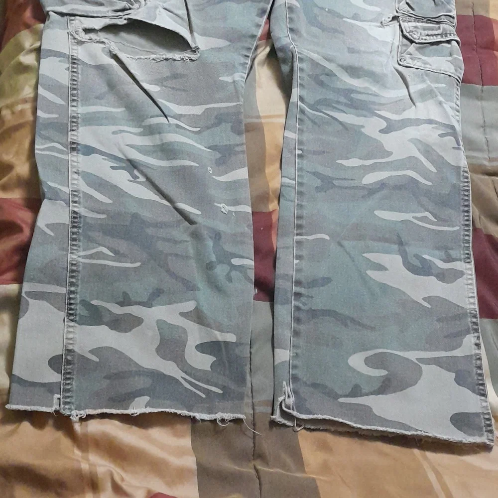 Wrangler Jean company camo cargo pants 36x32 - Picture 6 of 8